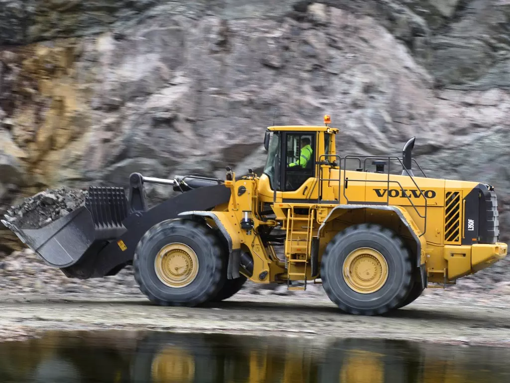 is volvo chinese or swedish